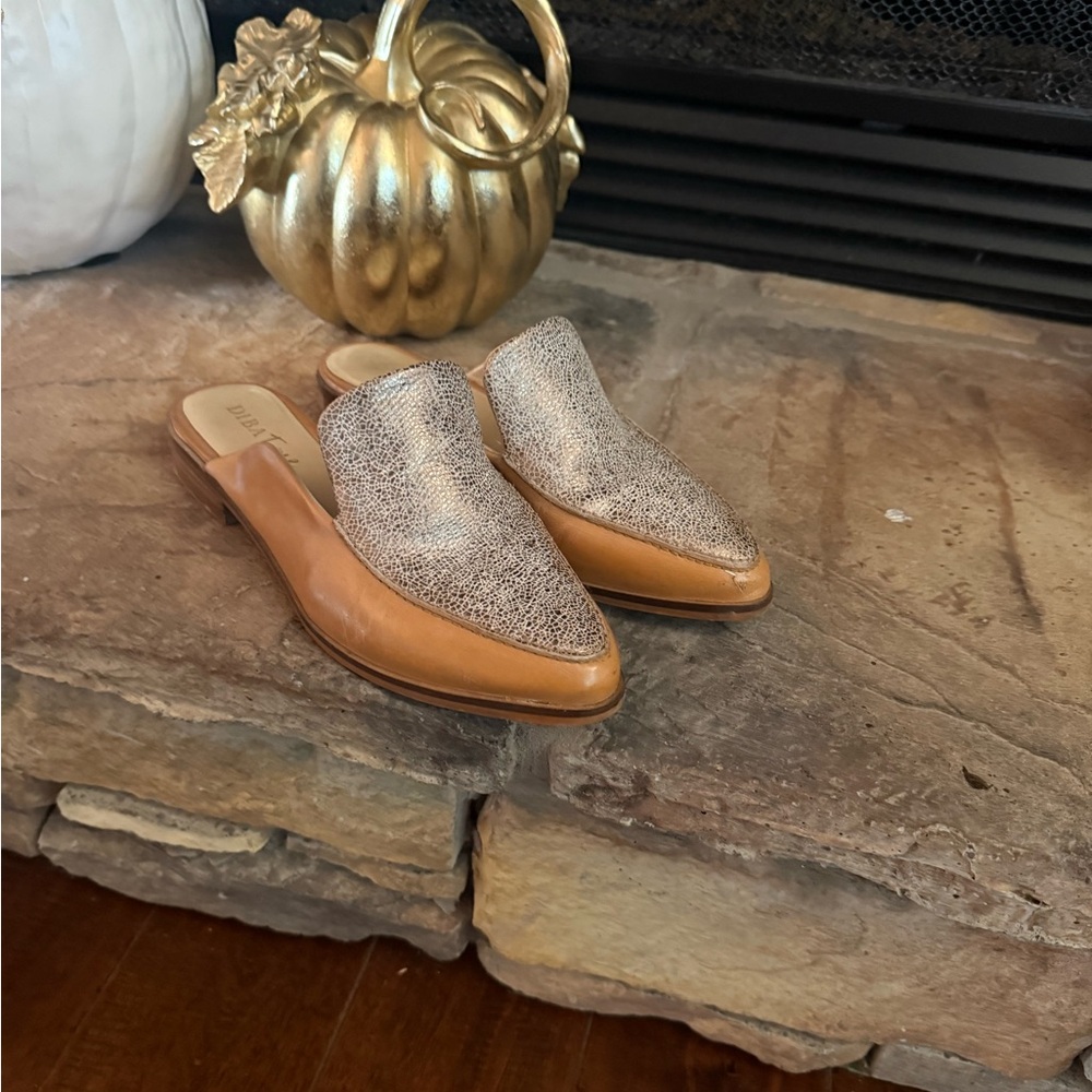 Elegant Tan and Silver Women's Mules